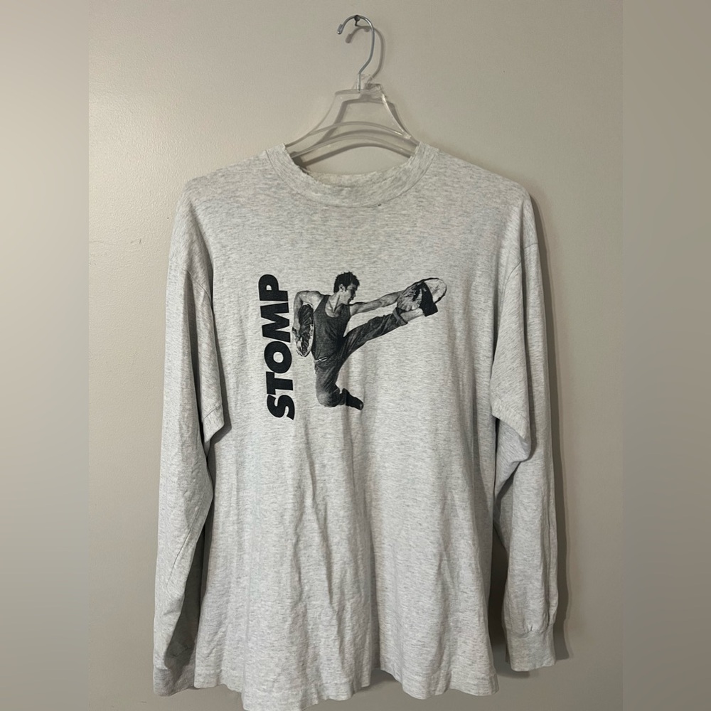 LEGENDARY AUTHENTIC VINTAGE 90’s Stomp Musical 
XL - Long sleeve